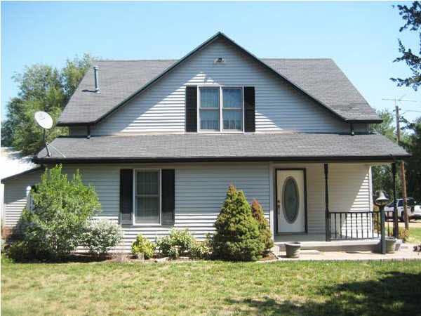 10714 S Obee Rd, Haven, KS 67543