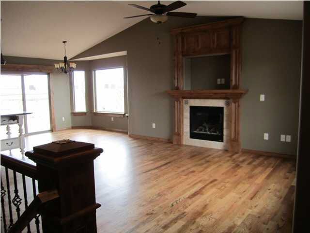 124 Harmony Cir, Rose Hill, KS 67133
