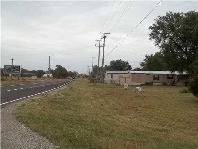 105 E Sedgwick, Maize, KS 67101