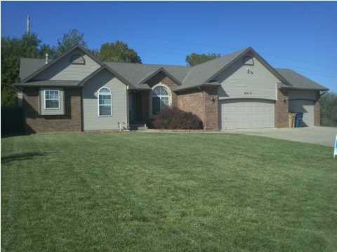 6212 E 41st Cir, Bel Aire, KS 67220