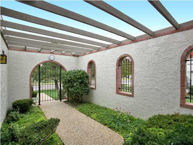 71 E Via Verde St, Wichita, KS 67230