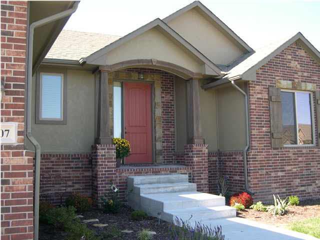 2507 N Flutter Ln, Wichita, KS 67228