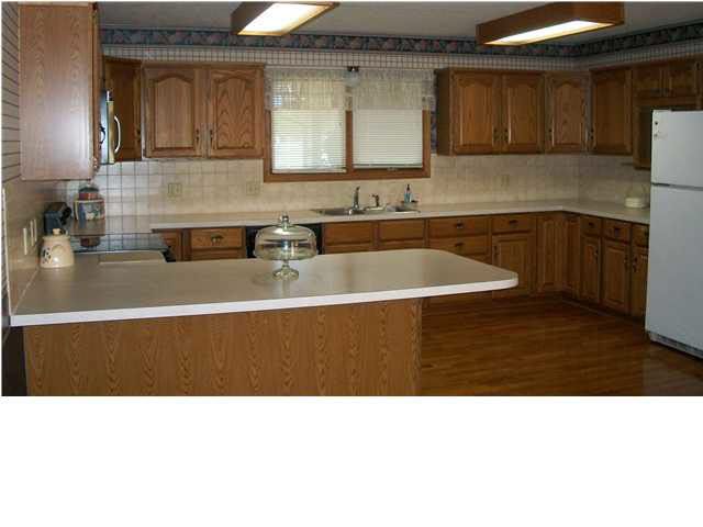 3207 Red Fox, Newton, KS 67114