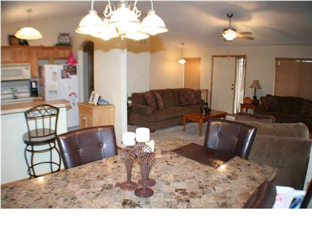 1149 N Timberleaf Dr, Derby, KS 67037