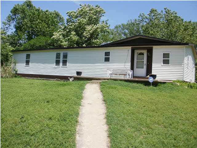 11060 S Wilmer Dr, Mulvane, KS 67110