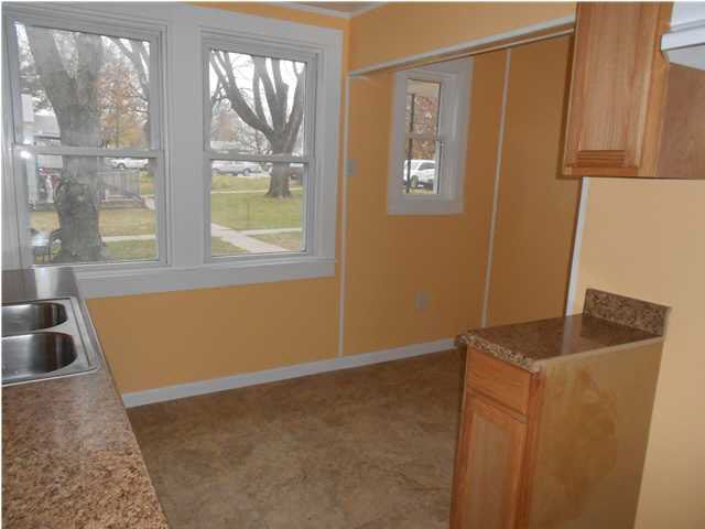 1206 S Pershing St, Wichita, KS 67218