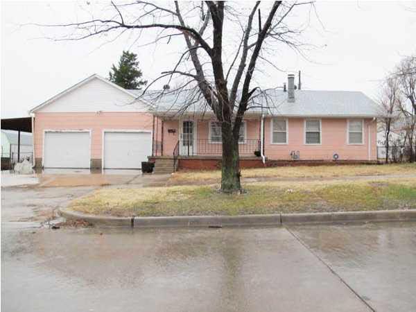 3407 E Sunnybrook Ln, Wichita, KS 67210