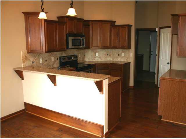 902 S Carriage Ct, Maize, KS 67101