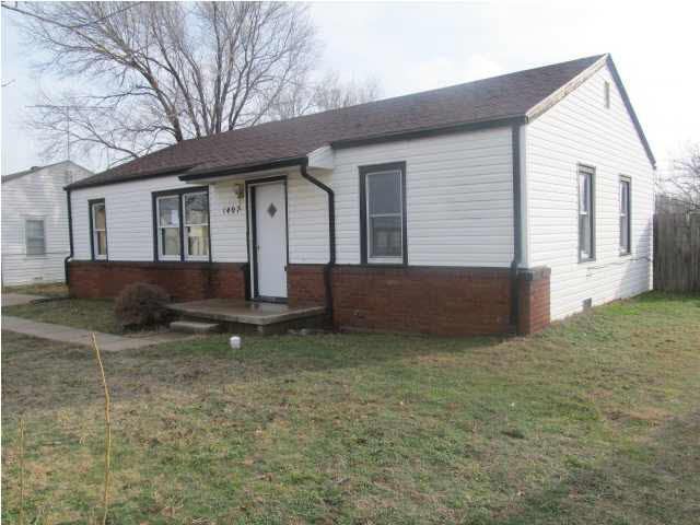 1407 E Diedrich, Haysville, KS 67060