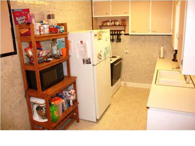 619 N Highland Park Dr, Mulvane, KS 67110
