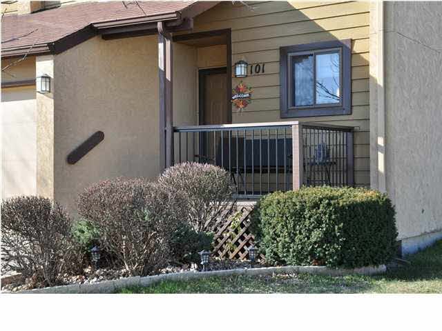2405 S Capri #101, Wichita, KS 67210