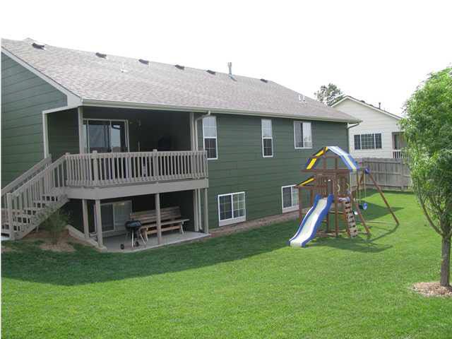 2310 E Eastridge Ct, Goddard, KS 67052