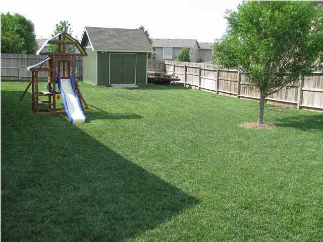 2310 E Eastridge Ct, Goddard, KS 67052