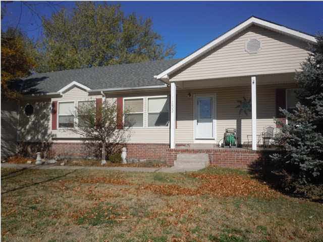 11022 E Kinkaid St, Wichita, KS 67005