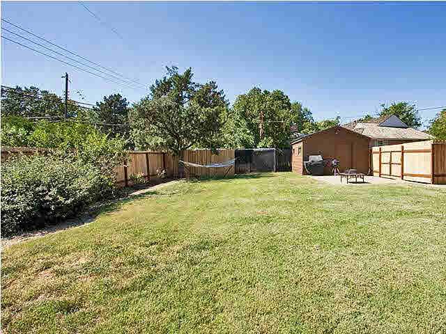 6223 E Peach Tree Ln, Wichita, KS 67218