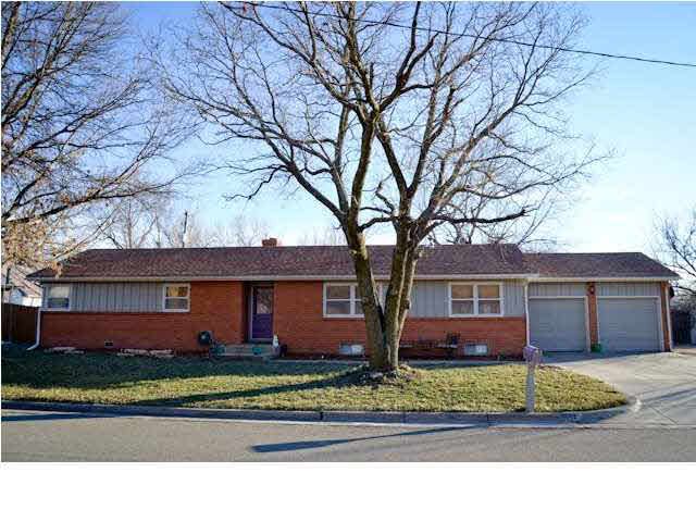 5601 E Memphis, Bel Aire, KS 67220
