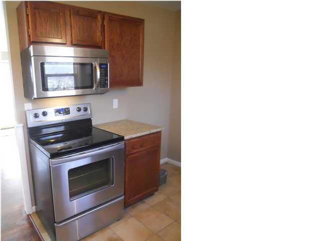 612 S Queen, Maize, KS 67101