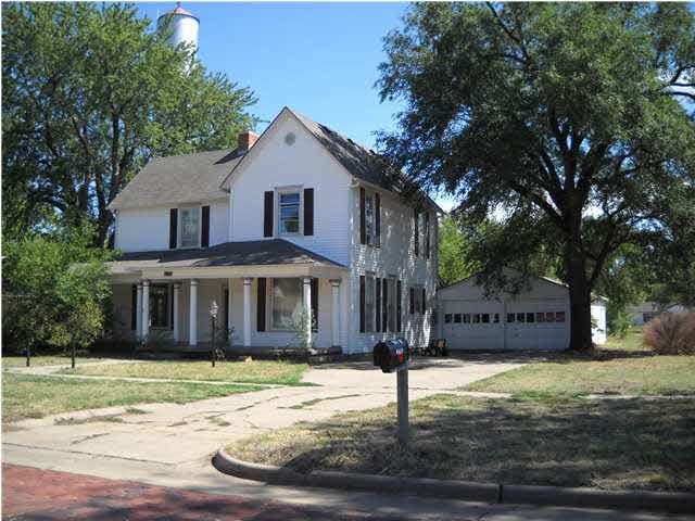 511 W Main, Harper, KS 67058