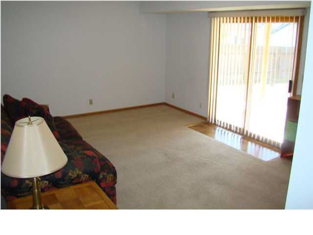 925 Maplewood Ct, Andover, KS 67002