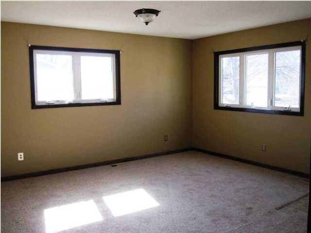230 S 2nd, Clearwater, KS 67026