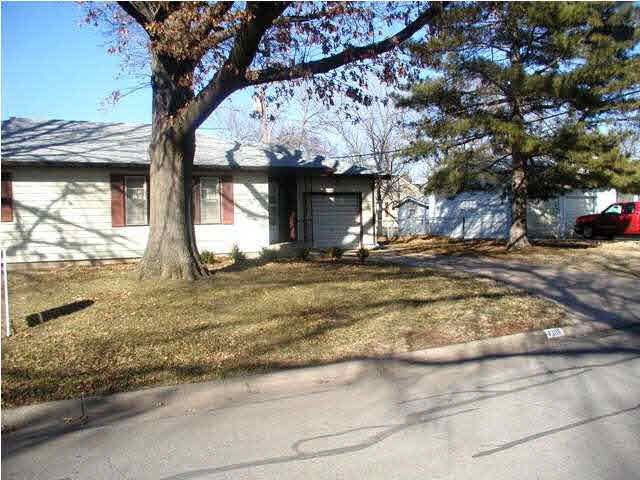 1306 W 7th, Newton, KS 67114