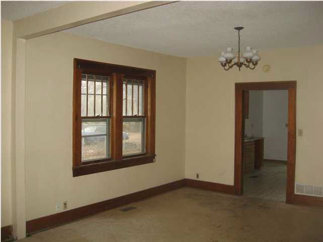 129 Main, Burden, KS 67019