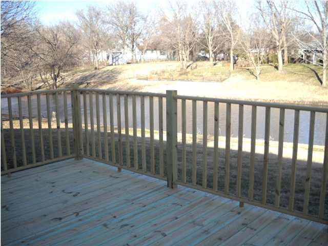 3 Adams Pl, Halstead, KS 67056