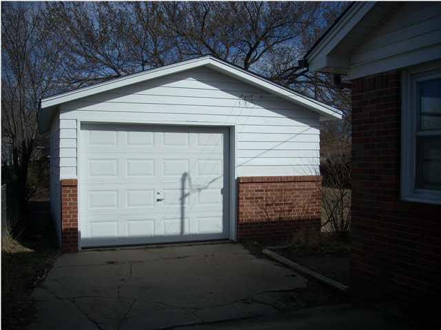 3140 S Bonn, Wichita, KS 67217