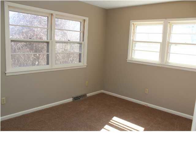 712 N Farmington, Derby, KS 67037