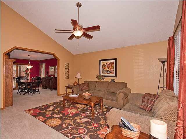 1312 E Brendonwood, Derby, KS 67037