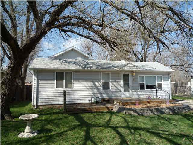 809 N Custer, Wichita, KS 67203