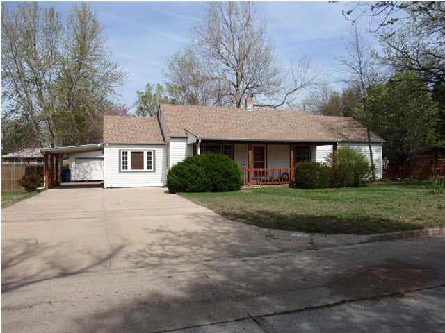 3406 E Grandview, Wichita, KS 67218