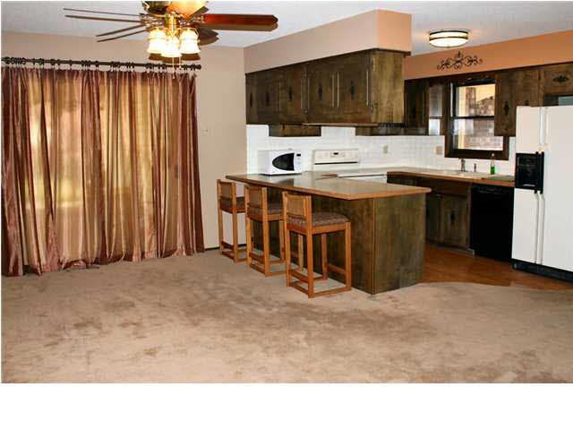 315 S Dexter, Valley Center, KS 67147