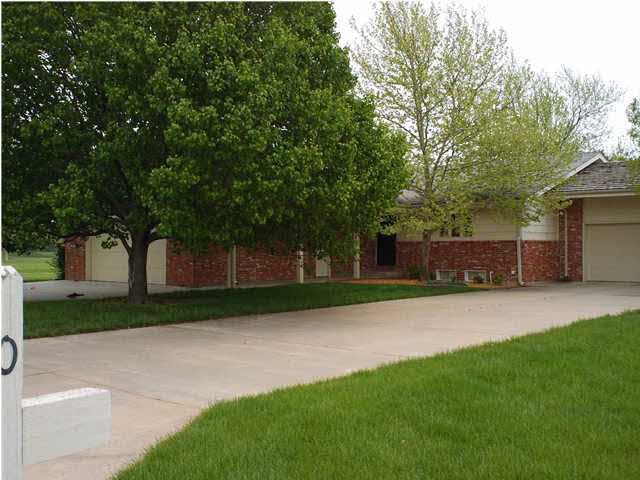 38 E Saint Cloud Pl, Wichita, KS 67230