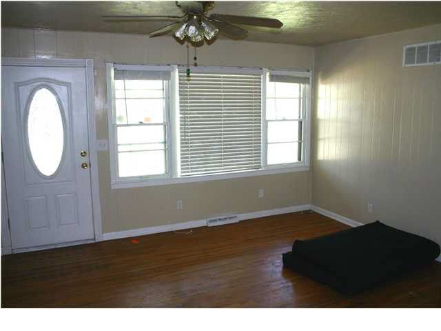 1801 E Mona, Wichita, KS 67216