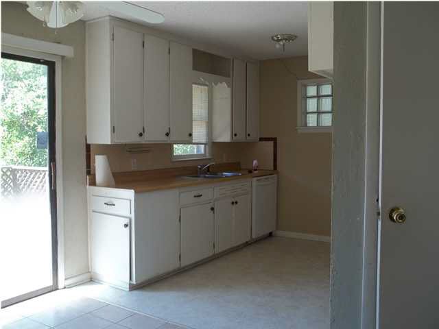 7615 E Clay, Wichita, KS 67207