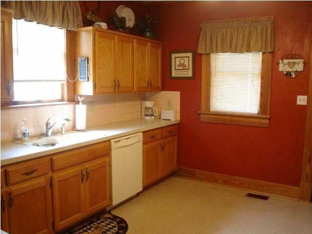 612 E 12th, Winfield, KS 67156