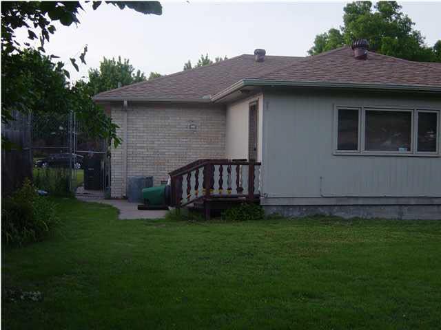 2921 E Menlo, Wichita, KS 67211