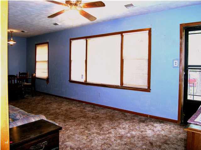 2109 E 53rd S, Wichita, KS 67216