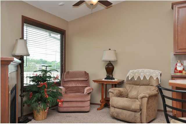 913 E Stone Path St, Derby, KS 67037