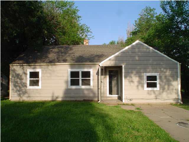 2437 S Mosley, Wichita, KS 67216