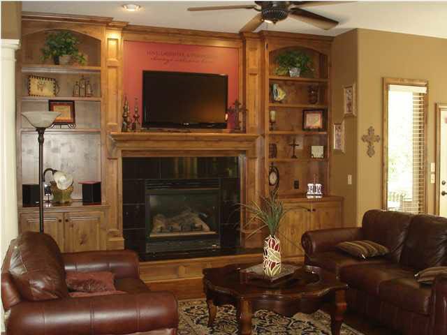1748 S Cascade Point, Andover, KS 67002