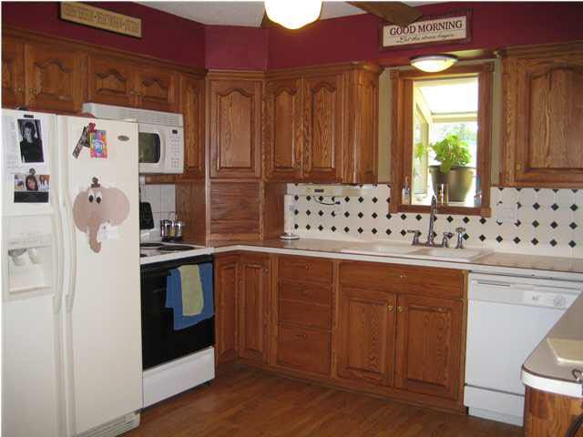 239 Frontier Dr, Mulvane, KS 67110
