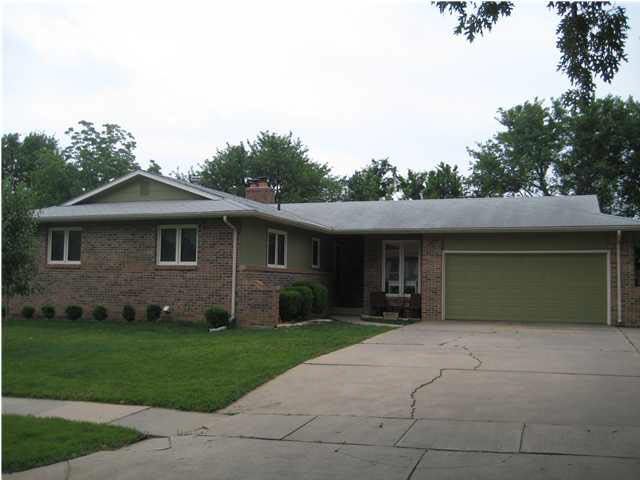 239 Frontier Dr, Mulvane, KS 67110