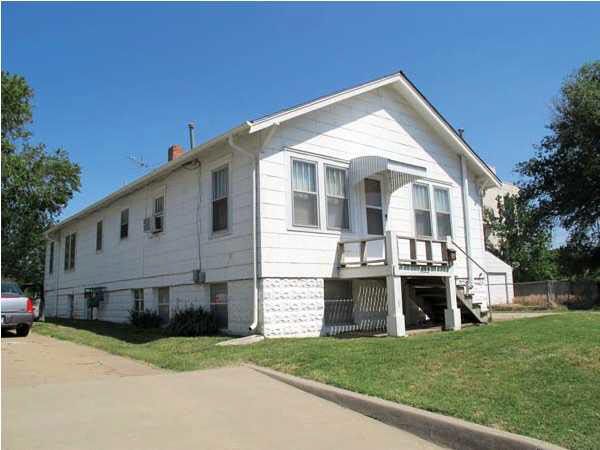 1122 S Seneca St, Wichita, KS 67213