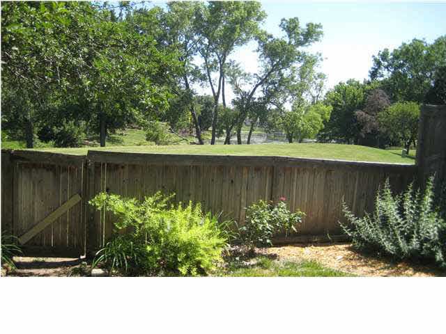 8419 E Harry #402, Wichita, KS 67207
