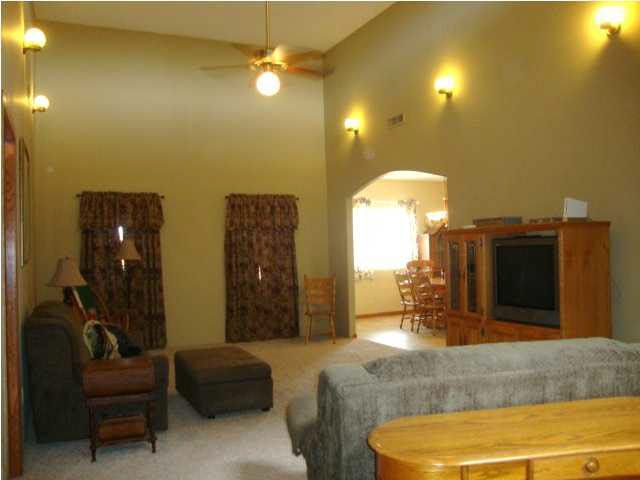 10901 N 143rd E, Valley Center, KS 67147