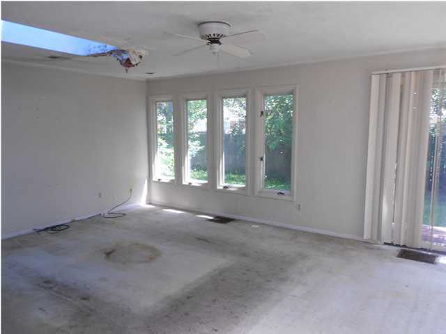 1425 E Amsden, Wichita, KS 67216