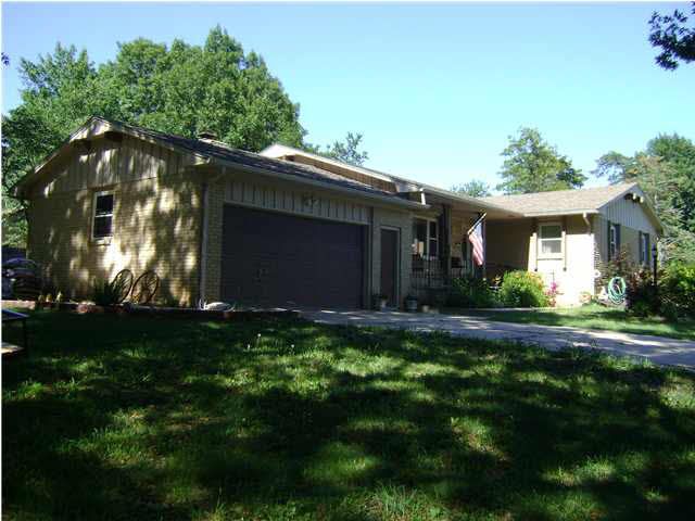 110 E Charles, Leon, KS 67074