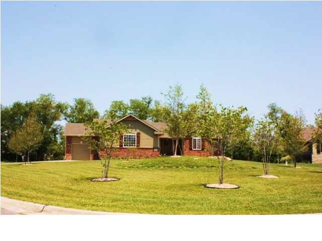 12502 E Zimmerly Ct, Wichita, KS 67207